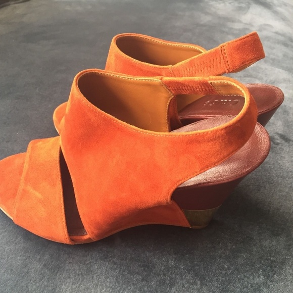 Suede Chloe wedges NWOT 37 - Picture 4 of 8